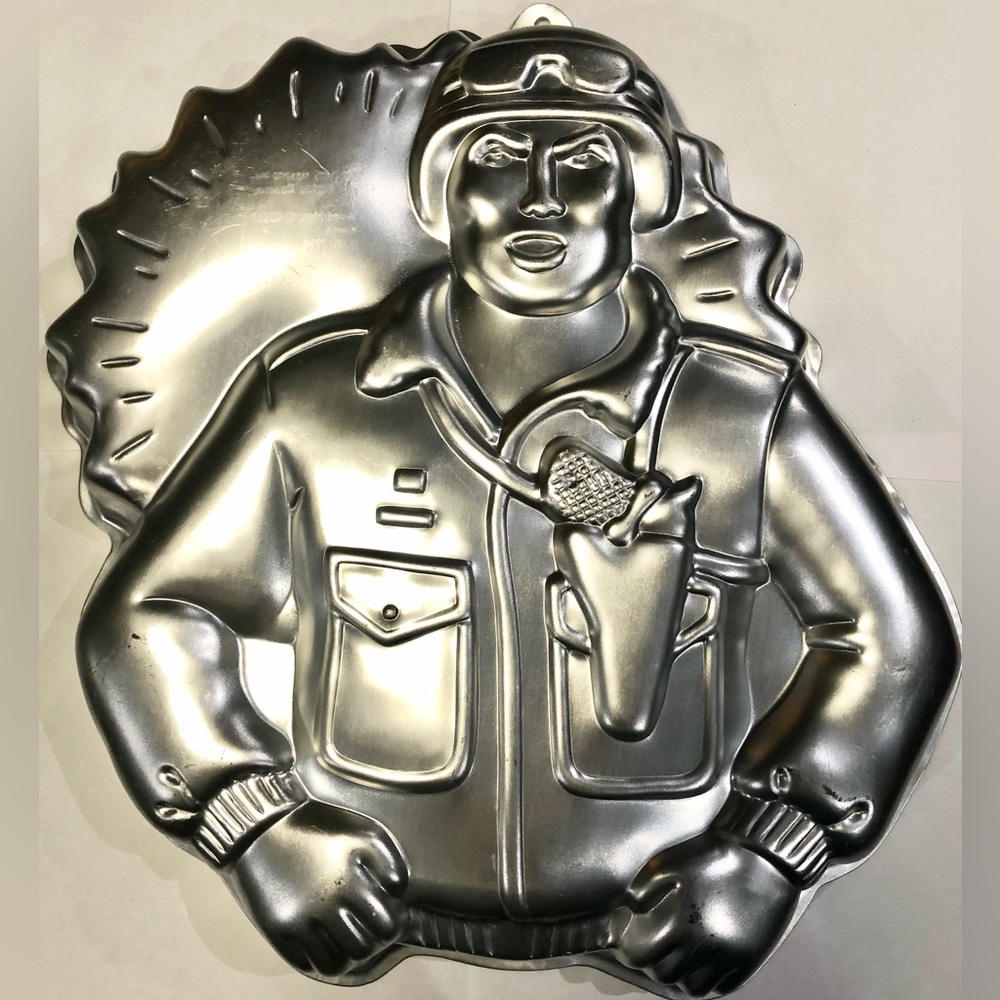 Wilton 1986 G.I. Joe Cake Pan 2105-2950